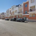 Almadrava House *